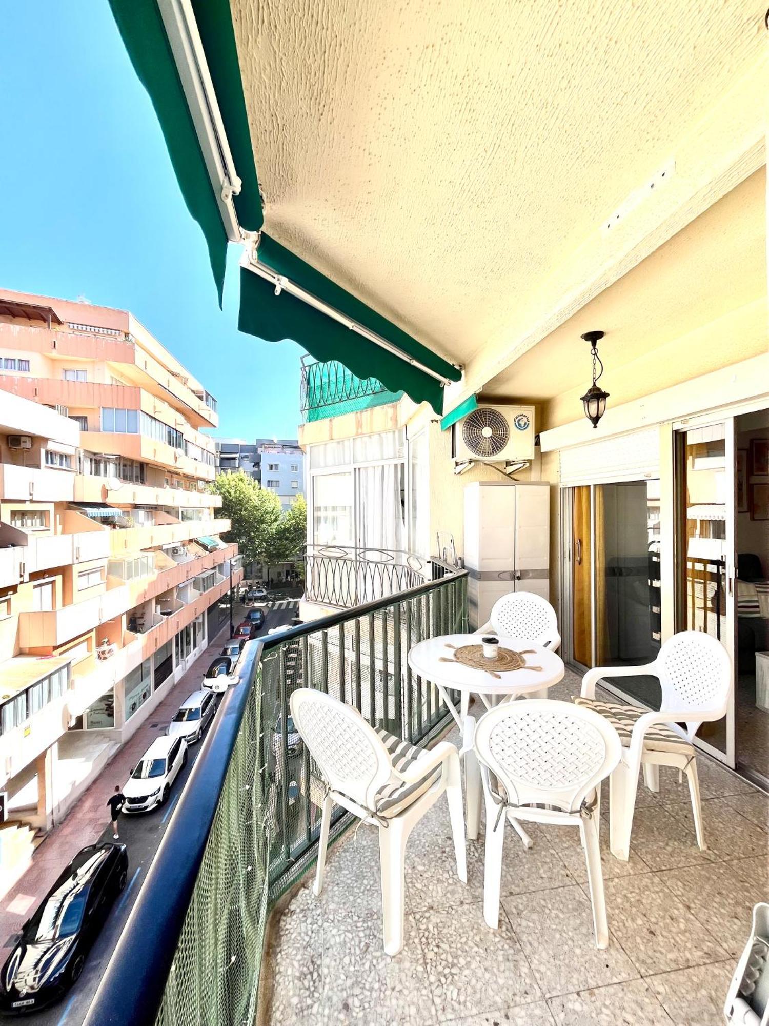 Natalie Calpe Sun 100M To The Beach Center Exterior photo